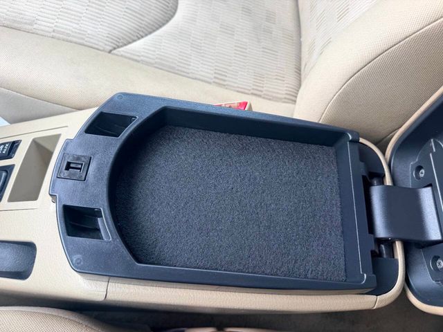 2012 Toyota RAV4 FWD 4dr I4 - 23008675 - 39