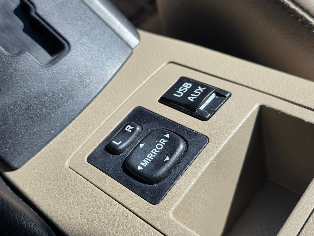 2012 Toyota RAV4 FWD 4dr I4 Limited - 22918492 - 36