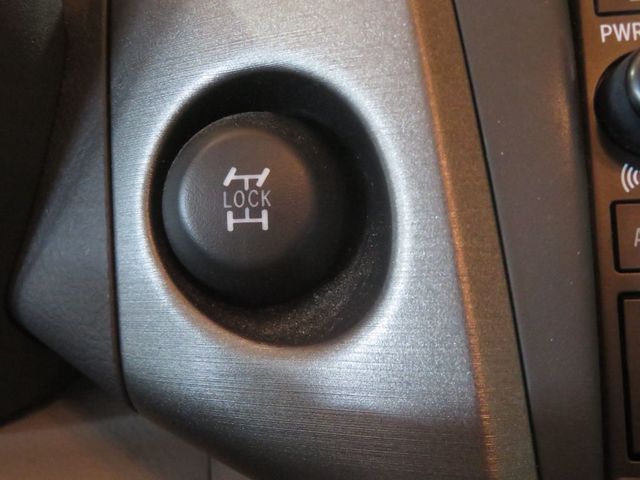 2012 Toyota RAV4 LIMITED RAV 4 AWD 1OWNER EXTRA  CLEAN LOW LOW MILES LEATHER  - 23085535 - 39