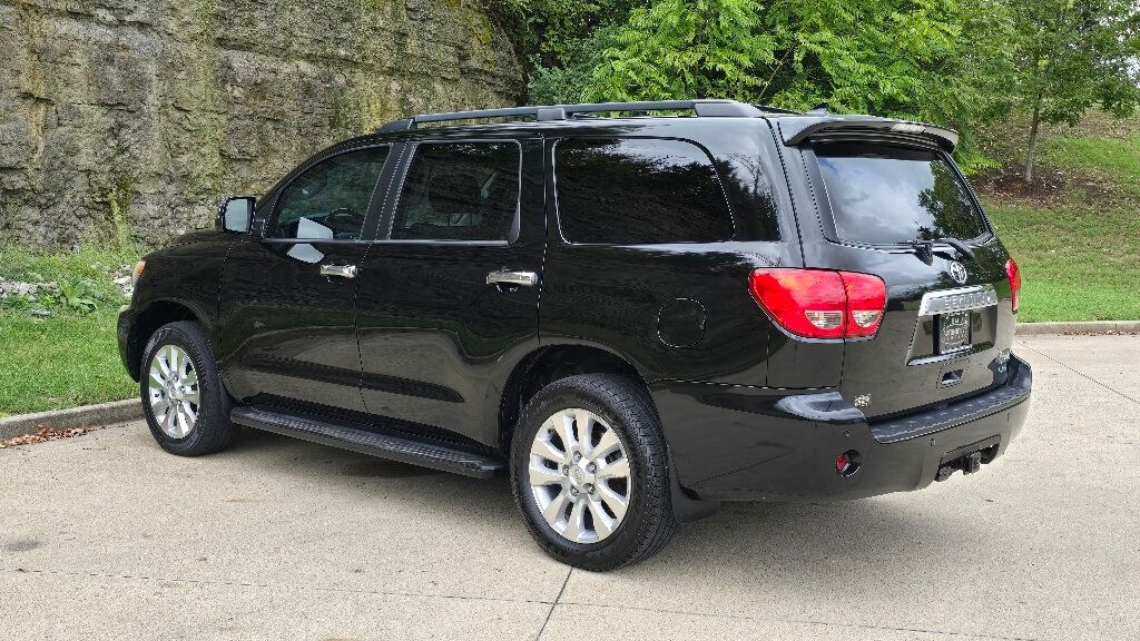 2012 Toyota Sequoia 4WD 5.7L FFV Platinum - 22595798 - 2