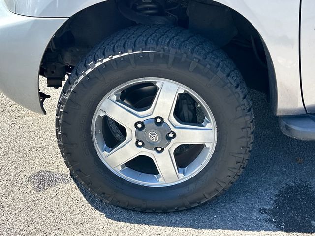 2012 Toyota Sequoia RWD 5.7L SR5 - 23041186 - 10
