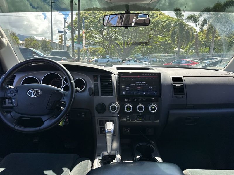 2012 Toyota Sequoia RWD 5.7L SR5 - 23041186 - 12