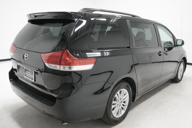 2012 Toyota Sienna  - 23024988 - 3