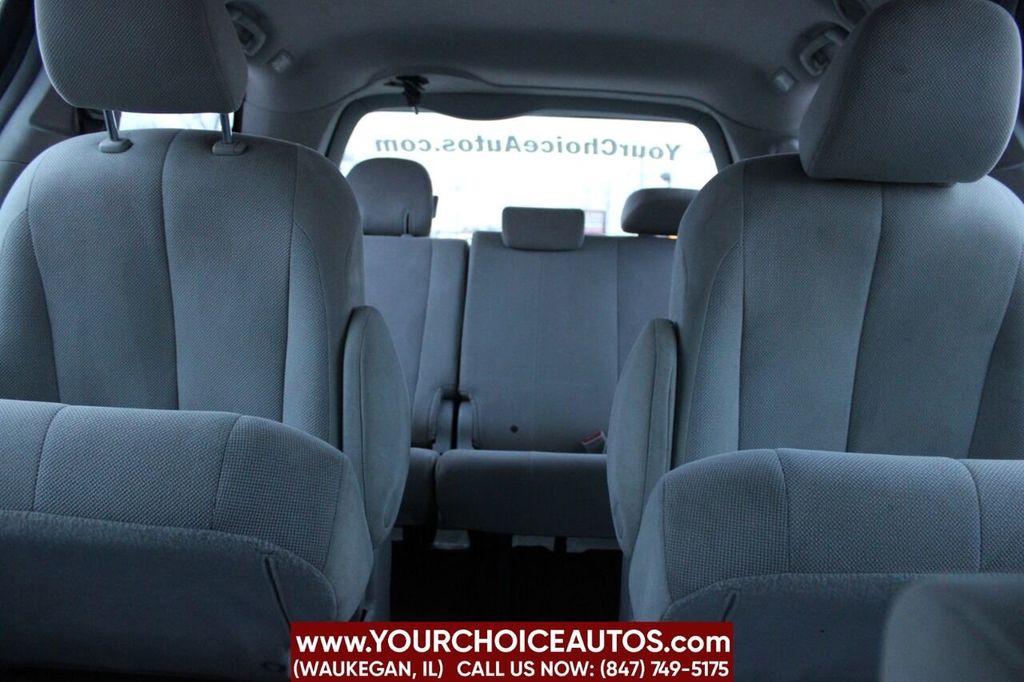2012 Toyota Sienna 5dr 7-Passenger Van V6 FWD - 22226693 - 39