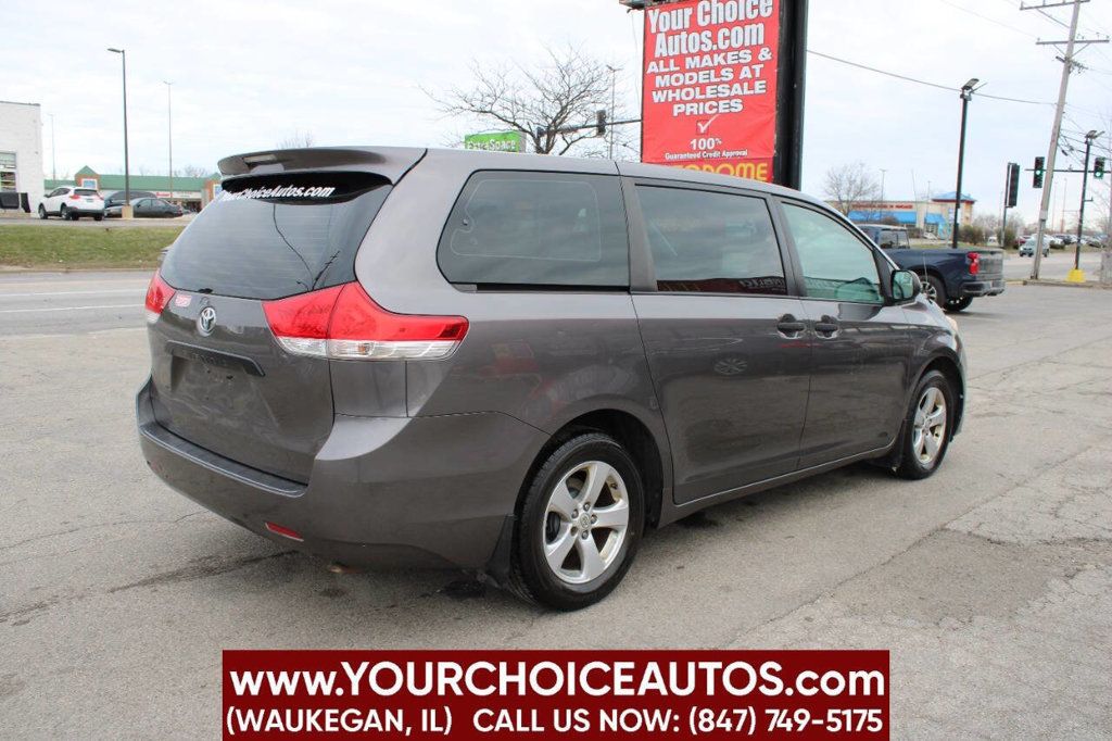 2012 Toyota Sienna 5dr 7-Passenger Van V6 FWD - 22700792 - 4