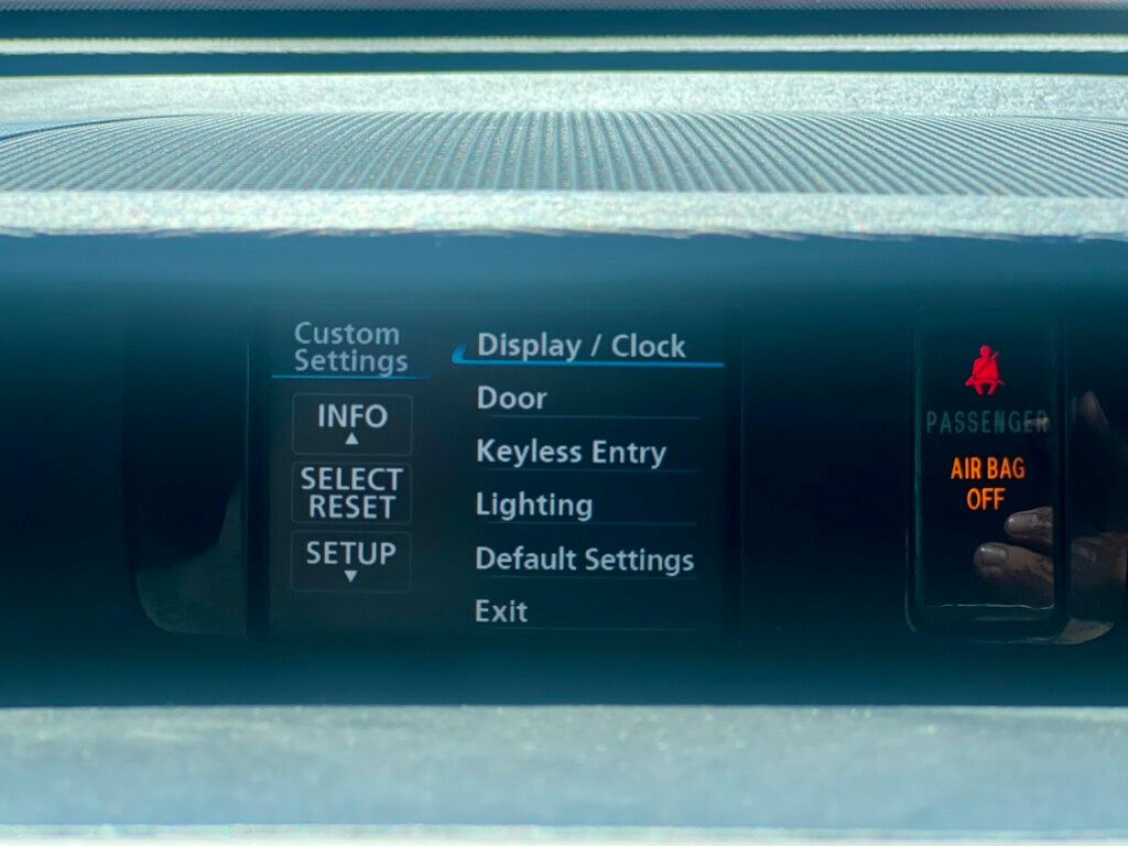 2012 Toyota Sienna 5dr 7-Passenger Van V6 LE AWD - 22880501 - 21