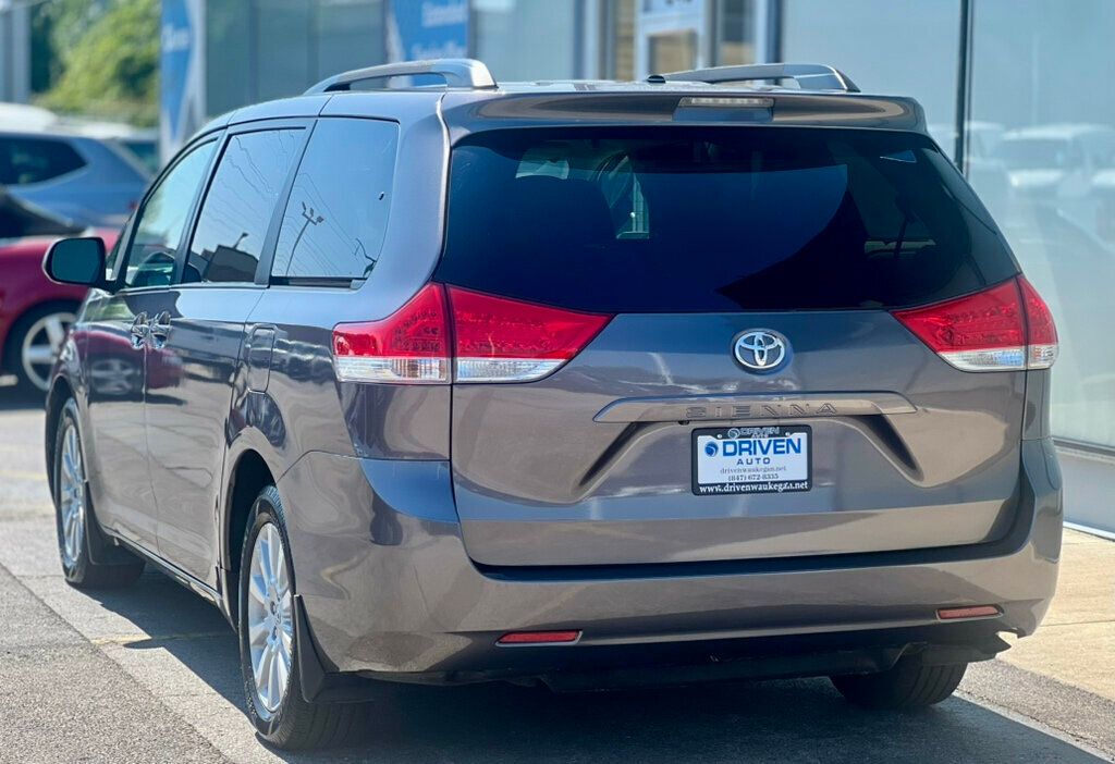 2012 Toyota Sienna 5dr 7-Passenger Van V6 LE AWD - 22880501 - 2