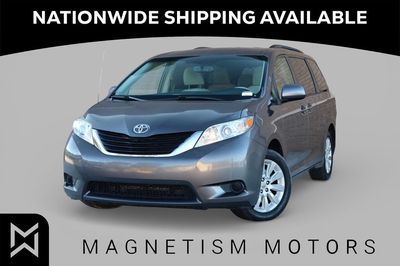 2012 Toyota Sienna