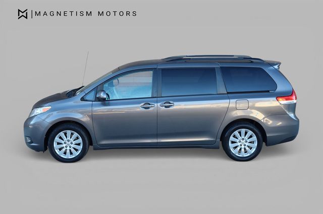 2012 Toyota Sienna 5dr 7-Passenger Van V6 LE AWD - 22971182 - 1