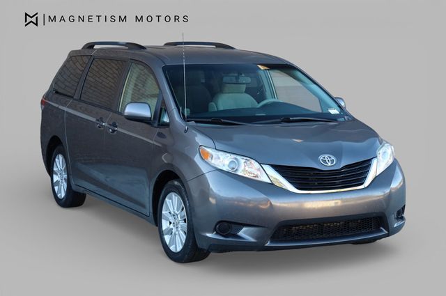 2012 Toyota Sienna 5dr 7-Passenger Van V6 LE AWD - 22971182 - 5