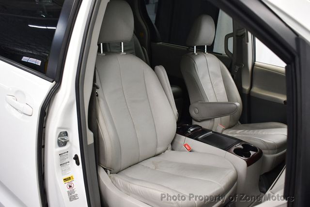 2012 Toyota Sienna 5dr 7-Passenger Van V6 XLE AWD - 22979401 - 12