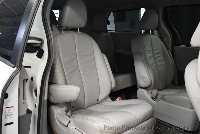 2012 Toyota Sienna 5dr 7-Passenger Van V6 XLE AWD - 22979401 - 15