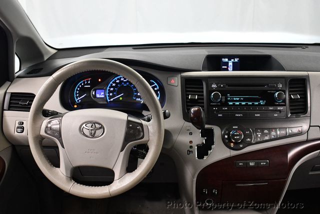 2012 Toyota Sienna 5dr 7-Passenger Van V6 XLE AWD - 22979401 - 26