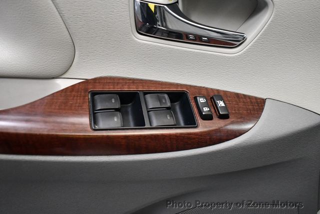 2012 Toyota Sienna 5dr 7-Passenger Van V6 XLE AWD - 22979401 - 29