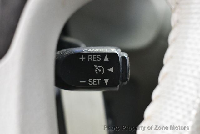 2012 Toyota Sienna 5dr 7-Passenger Van V6 XLE AWD - 22979401 - 35