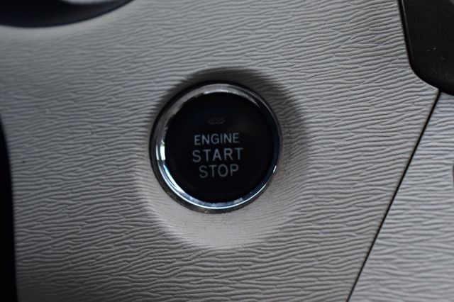 2012 Toyota Sienna 5dr 7-Passenger Van V6 XLE AWD - 23085660 - 33