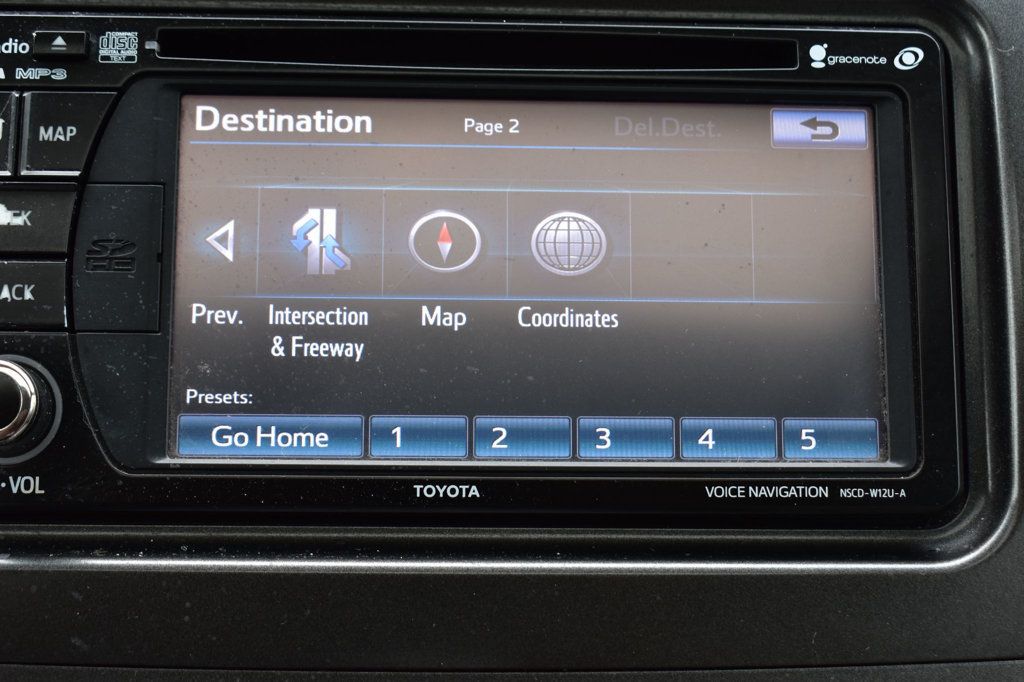 2012 Toyota Sienna 5dr 7-Passenger Van V6 XLE AWD - 23085660 - 39