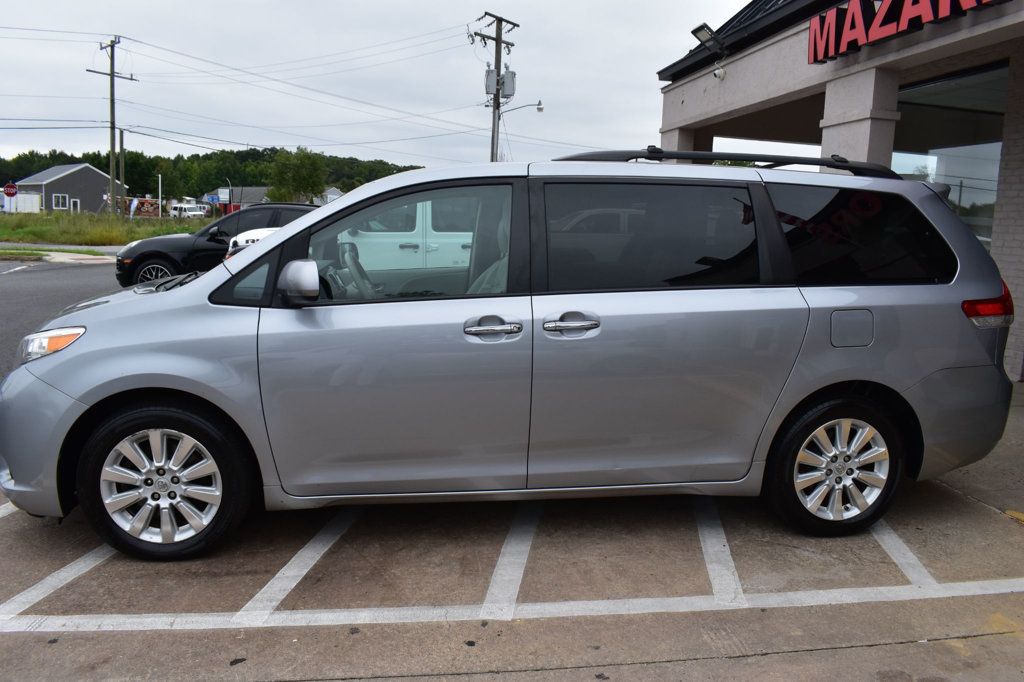 2012 Toyota Sienna 5dr 7-Passenger Van V6 XLE AWD - 23085660 - 4