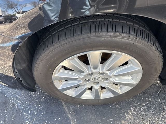 2012 Toyota Sienna 5dr 7-Passenger Van V6 XLE AWD - 23015844 - 1