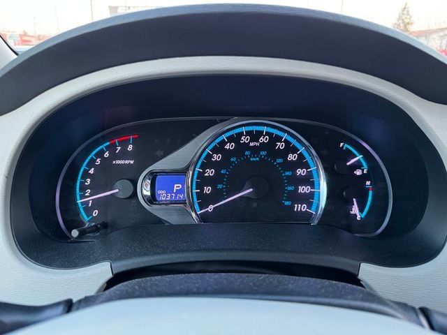 2012 Toyota Sienna 5dr 7-Passenger Van V6 XLE AWD - 22977602 - 12