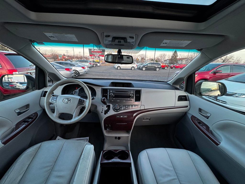 2012 Toyota Sienna 5dr 7-Passenger Van V6 XLE AWD - 22977602 - 23