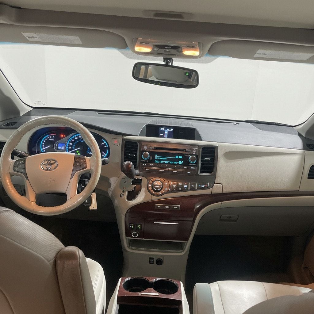 2012 Toyota Sienna 5dr 7-Passenger Van V6 XLE AWD - 22977602 - 2