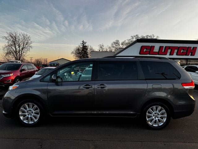 2012 Toyota Sienna 5dr 7-Passenger Van V6 XLE AWD - 22977602 - 8