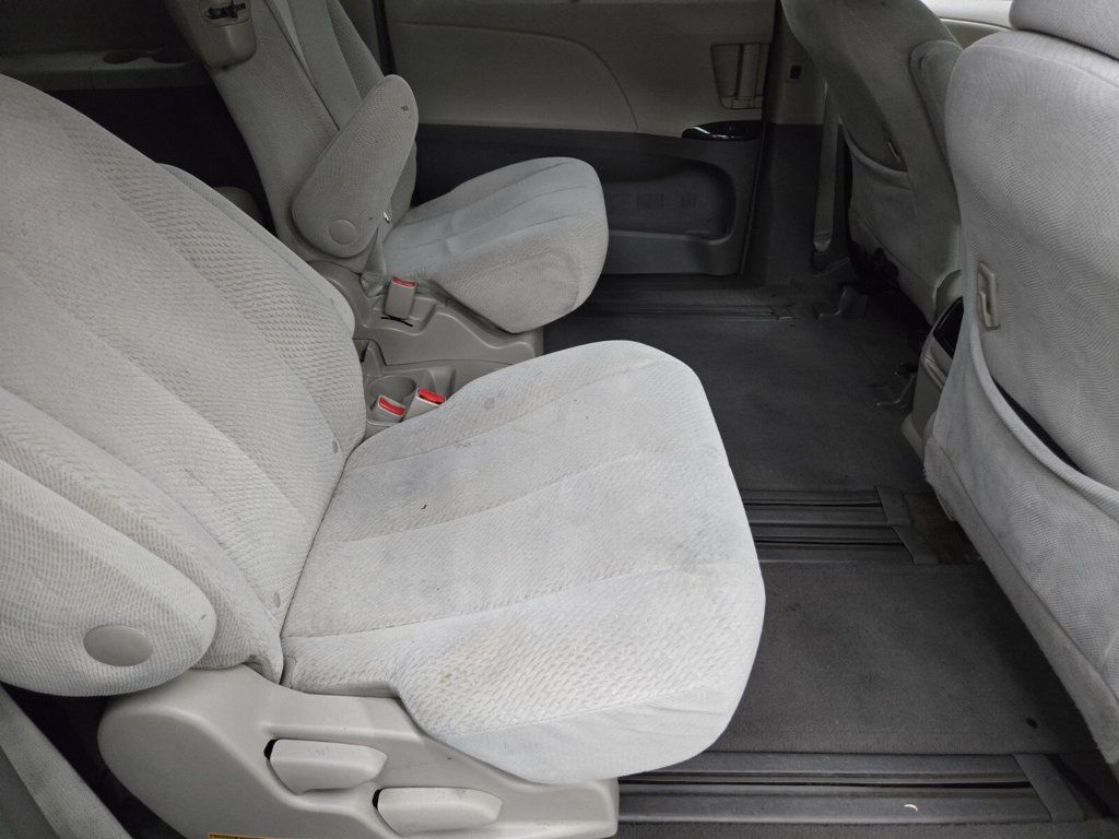 2012 Toyota Sienna 5dr 8-Passenger Van I4 LE FWD - 22960148 - 11