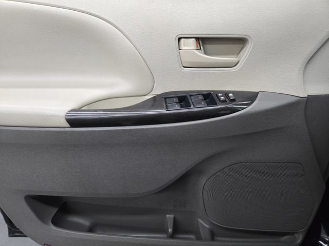 2012 Toyota Sienna 5dr 8-Passenger Van I4 LE FWD - 22960148 - 14