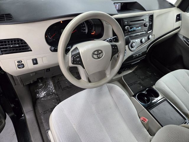 2012 Toyota Sienna 5dr 8-Passenger Van I4 LE FWD - 22960148 - 6
