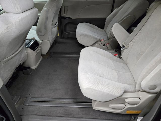 2012 Toyota Sienna 5dr 8-Passenger Van I4 LE FWD - 22960148 - 7