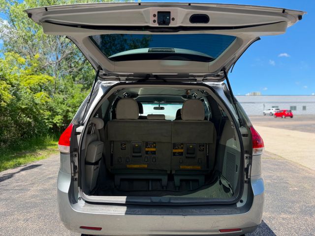 2012 Toyota Sienna 5dr 8-Passenger Van V6 LE FWD - 23040055 - 28