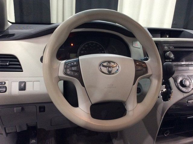 2012 Toyota Sienna 5dr 8-Passenger Van V6 LE FWD - 22354803 - 10