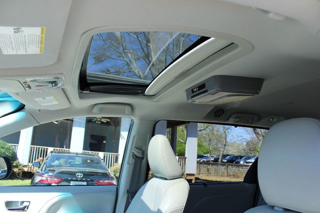 2012 Toyota Sienna 5dr 8-Passenger Van V6 XLE FWD - 22997958 - 20