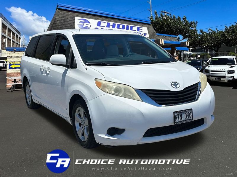 2012 Toyota Sienna Base - 23042291 - 8