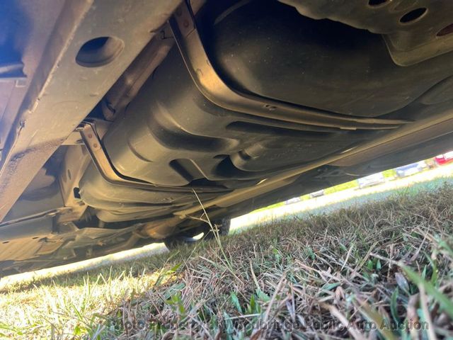 2012 Toyota Sienna LE - 22936501 - 33