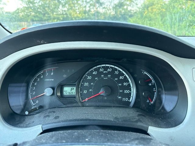 2012 Toyota Sienna LE - 23060036 - 12