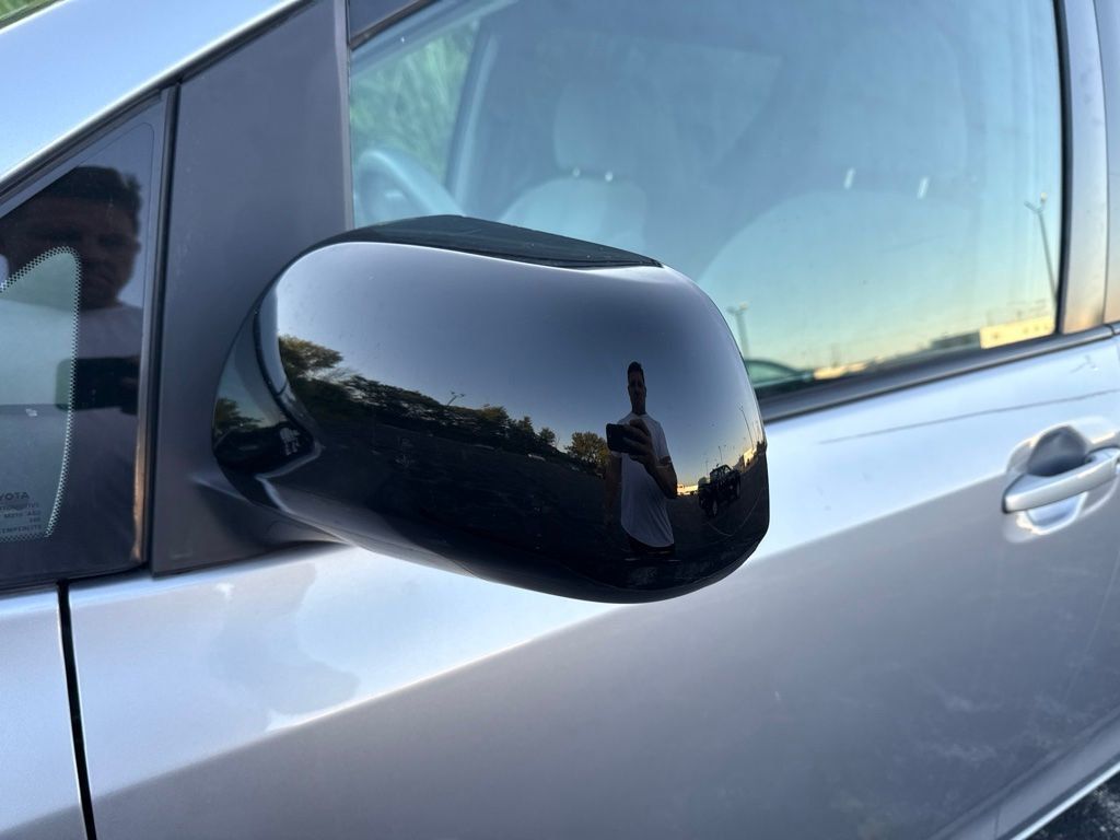 2012 Toyota Sienna LE - 23060036 - 4