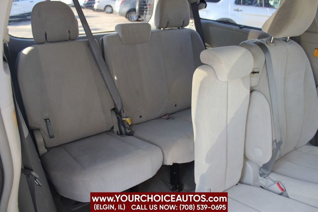 2012 Toyota Sienna LE 7 Passenger Auto Access Seat 4dr Mini Van - 22307402 - 16