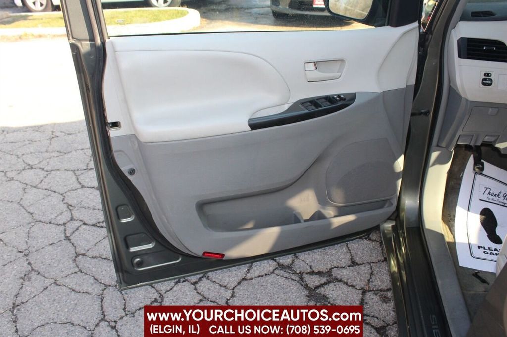 2012 Toyota Sienna LE 7 Passenger Auto Access Seat 4dr Mini Van - 22307402 - 8