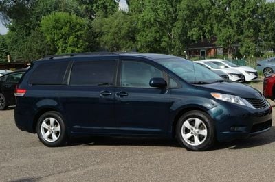 2012 Toyota Sienna
