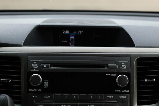 2012 Toyota Sienna LE 8 PASSENGER - 23020955 - 14