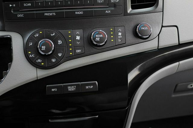 2012 Toyota Sienna LE 8 PASSENGER - 23020955 - 15