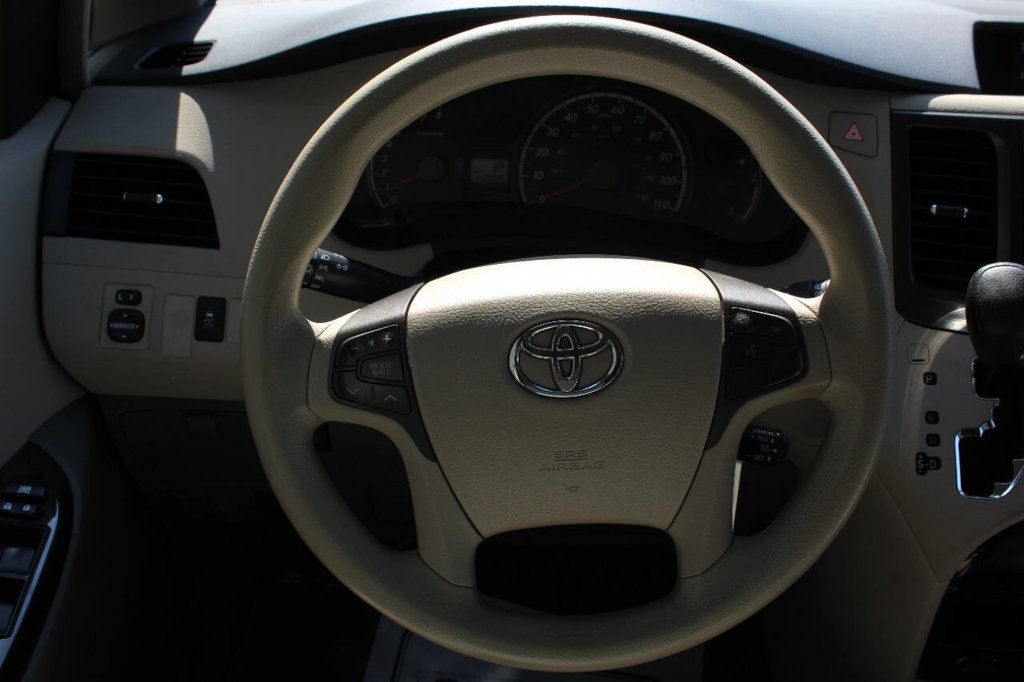 2012 Toyota Sienna LE 8 Passenger 4dr Mini Van V6 - 22918916 - 22