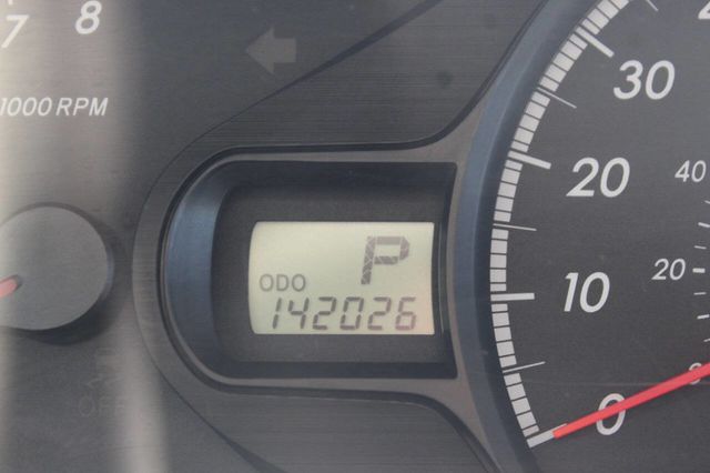 2012 Toyota Sienna LE 8 Passenger 4dr Mini Van V6 - 22918916 - 24