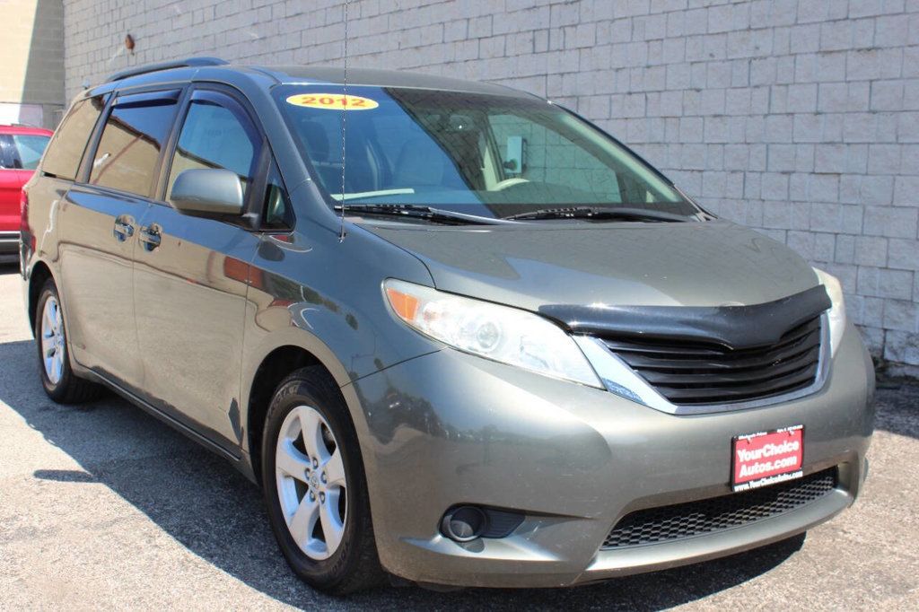 2012 Toyota Sienna LE 8 Passenger 4dr Mini Van V6 - 22918916 - 6