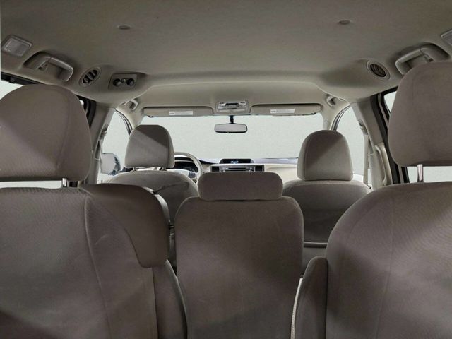 2012 Toyota Sienna LE 8 Passenger 4dr Mini Van V6 - 22955575 - 20