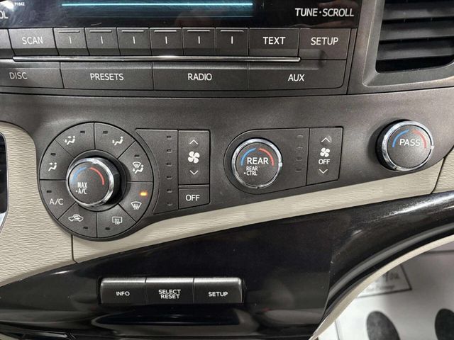 2012 Toyota Sienna LE 8 Passenger 4dr Mini Van V6 - 22955575 - 30