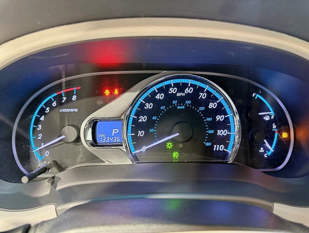 2012 Toyota Sienna XLE - 22922444 - 10