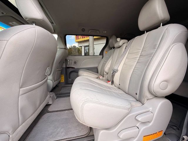 2012 Toyota Sienna XLE 7 Passenger Auto Access Seat 4dr Mini Van - 23005227 - 10